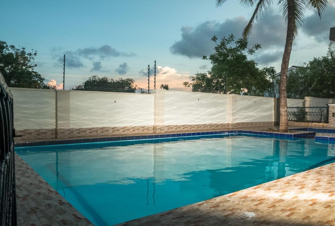 Lux Suites Nyali Luxury Apartments مومباسا المظهر الخارجي الصورة